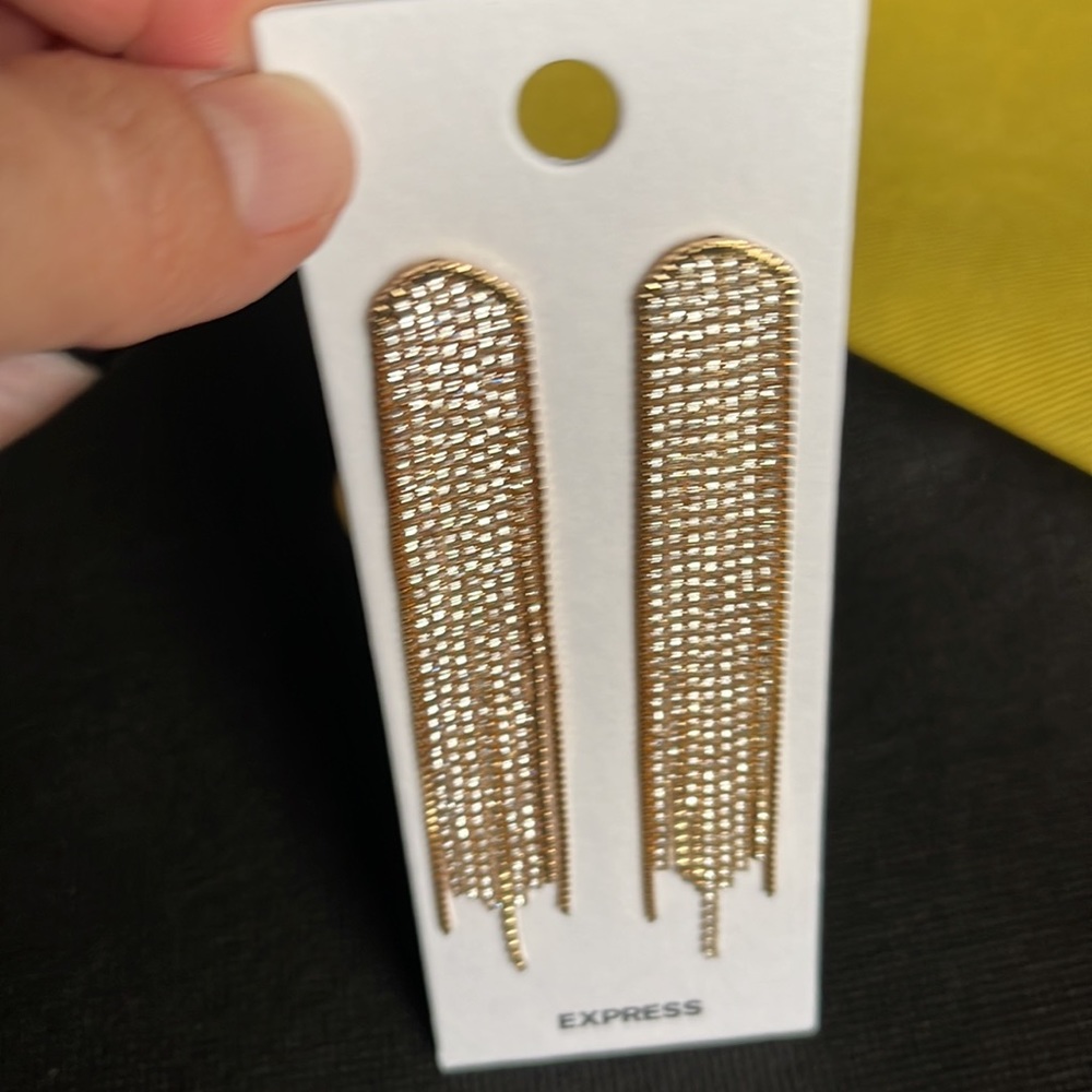 Earrings Express - Picture 3 of 3